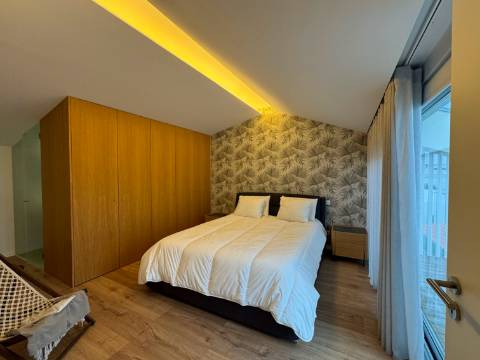 Moradia T3 Premium com Piscina disponível para venda na Praia da Barra