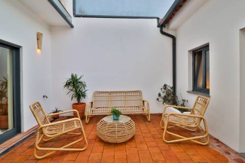 Prédio com 3 apartamentos independentes disponível para venda no centro de Águeda