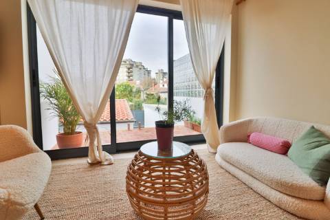 Prédio com 3 apartamentos independentes disponível para venda no centro de Águeda