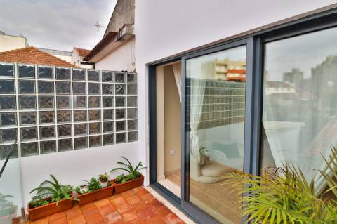 Prédio com 3 apartamentos independentes disponível para venda no centro de Águeda