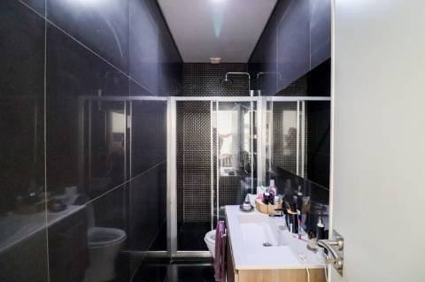 Duas Moradias Independentes em Amplo Terreno de 2171m² Disponíveis para Venda em Águeda