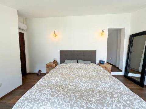 Duas Moradias Independentes em Amplo Terreno de 2171m² Disponíveis para Venda em Águeda