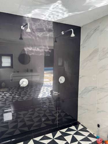 Duas Moradias Independentes em Amplo Terreno de 2171m² Disponíveis para Venda em Águeda