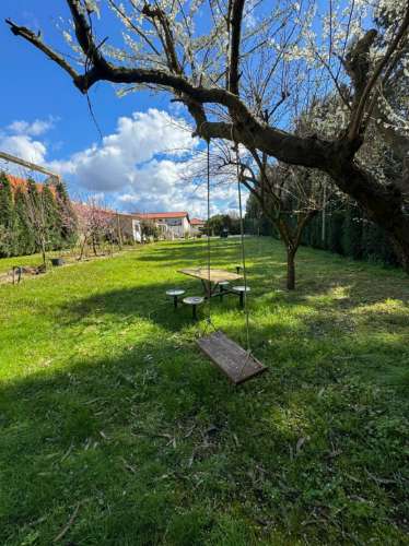 Duas Moradias Independentes em Amplo Terreno de 2171m² Disponíveis para Venda em Águeda