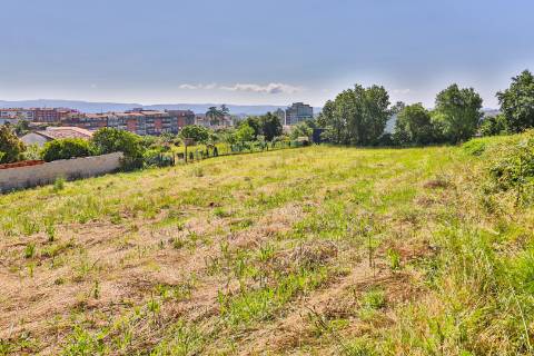 Terreno para construção no Centro de Águeda - Oportunidade Imperdível!