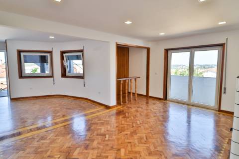 Moradia T4 a 5 Minutos do Centro de Águeda disponível para venda