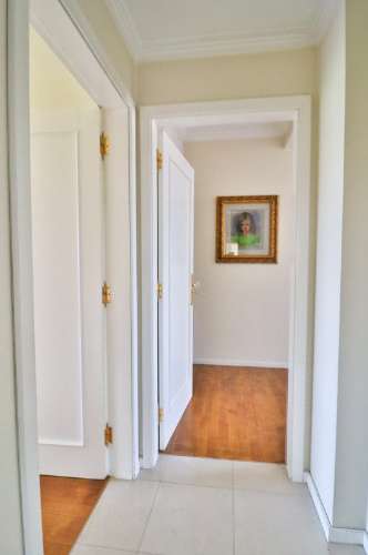 Apartamento T4 em condomínio fechado disponível para venda