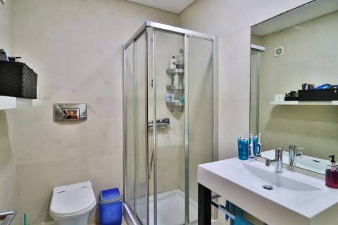 Moradia Geminada T4 disponível para venda em Barrô