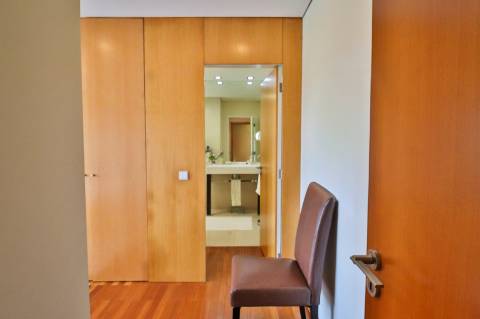 Moradia Geminada T4 disponível para venda em Barrô