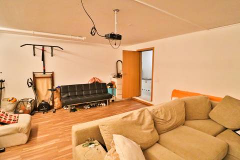 Moradia Geminada T4 disponível para venda em Barrô