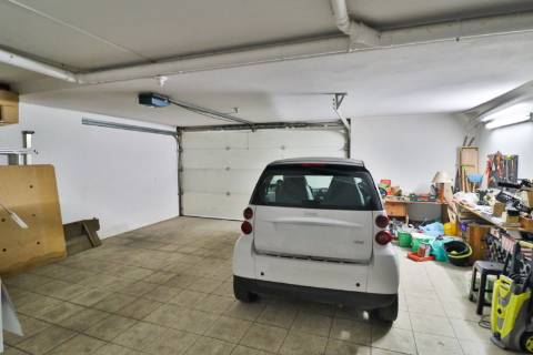 Moradia Geminada T4 disponível para venda em Barrô