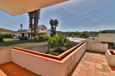 Moradia T6 disponível para venda a 5 minutos do centro de Águeda