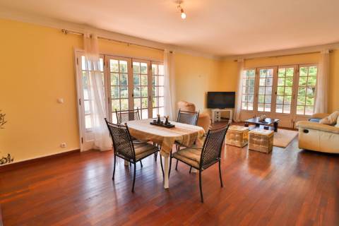 Moradia T6 disponível para venda a 5 minutos do centro de Águeda