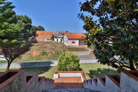 Moradia T6 disponível para venda a 5 minutos do centro de Águeda