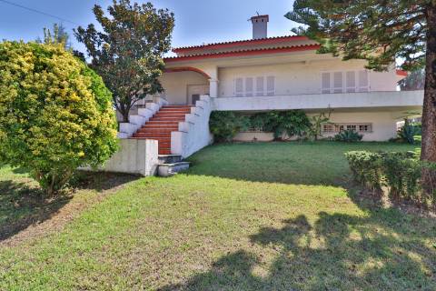 Moradia T6 disponível para venda a 5 minutos do centro de Águeda