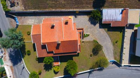 Moradia T6 disponível para venda a 5 minutos do centro de Águeda