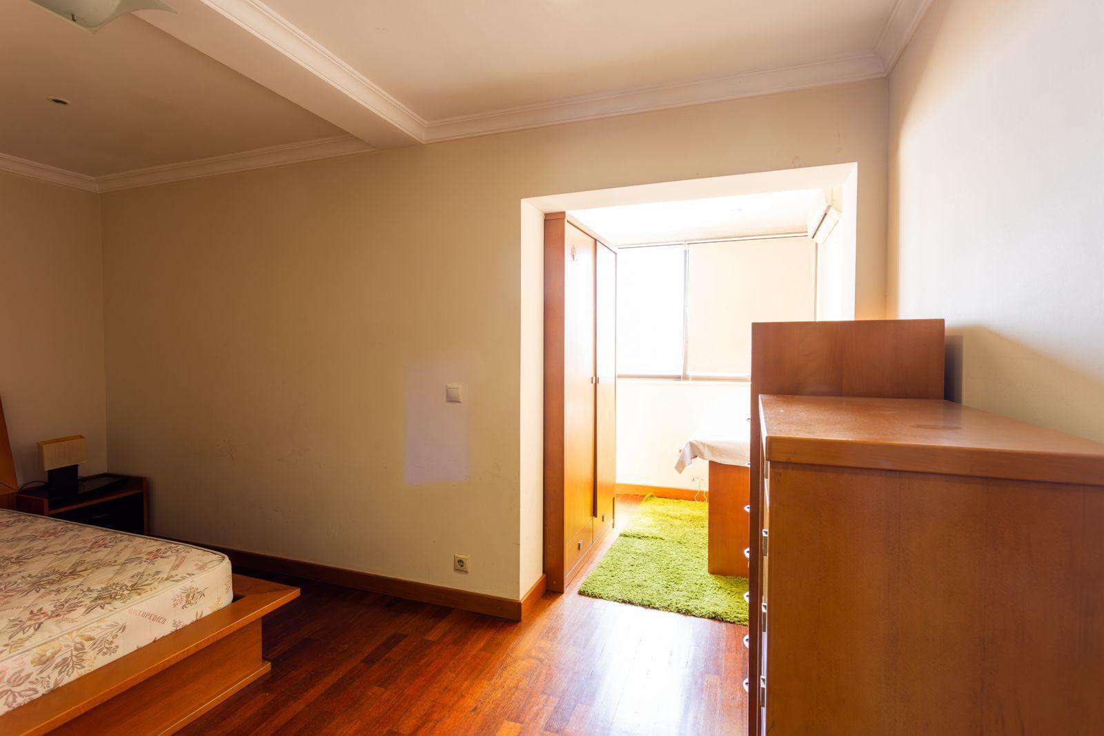 Apartamento T2 para arrendamento no Centro de Águeda