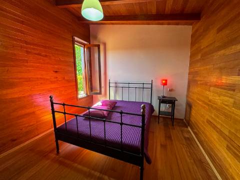 Moradia T2 disponível para arrendamento em Sernada do Préstimo