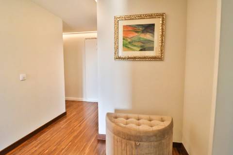 Apartamento T3 de Luxo no 6.º Andar | Terraços Exclusivos | Estacionamento e Arrumos