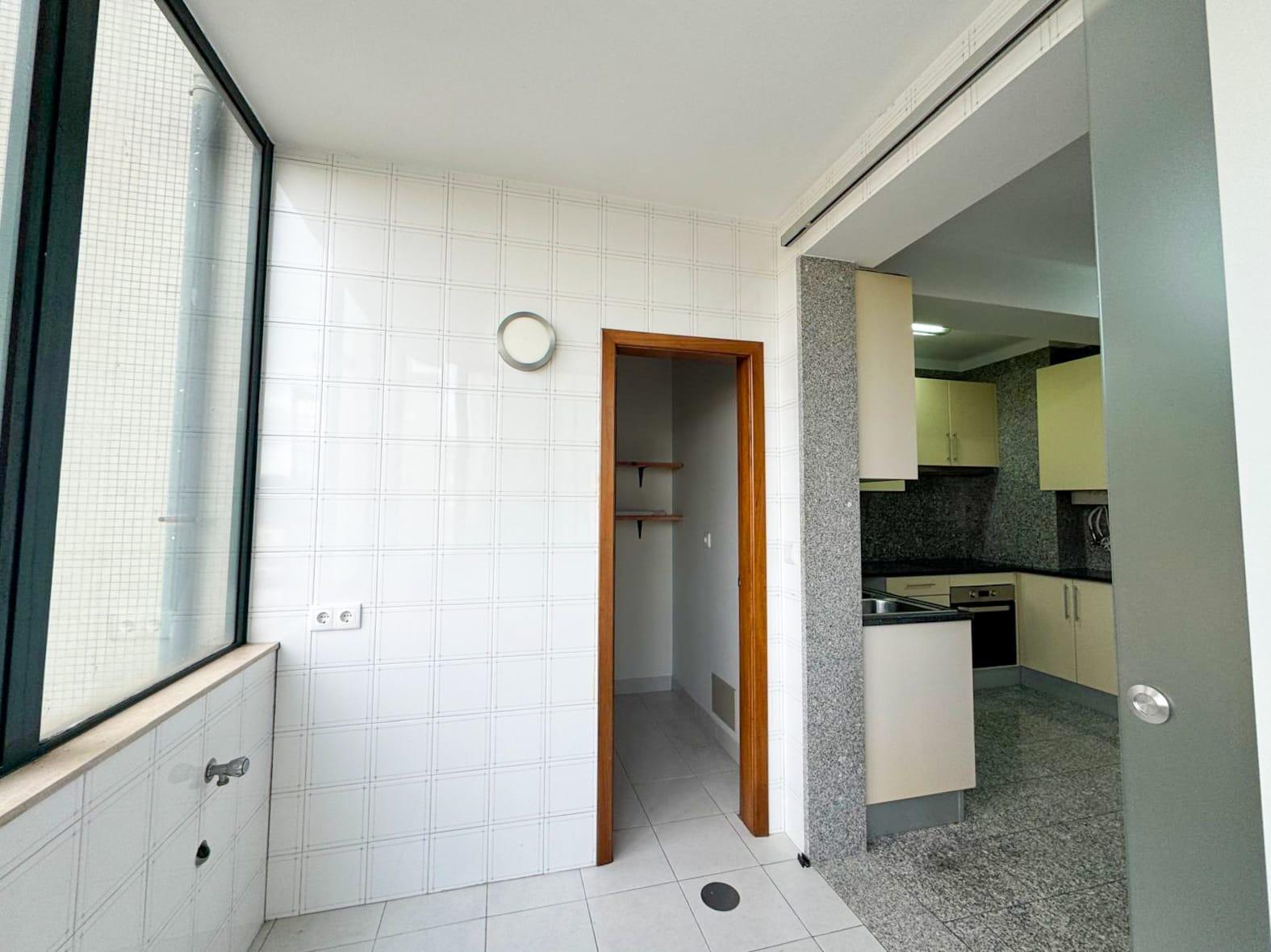 Apartamento T3 disponível para arrendamento no Centro de Águeda