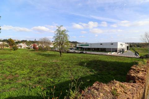 Terreno Premium para Desenvolvimento Urbano no Centro de Águeda