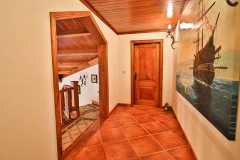 Quinta com 11.439 m², piscina coberta e 4 suítes - tranquilidade perto da cidade