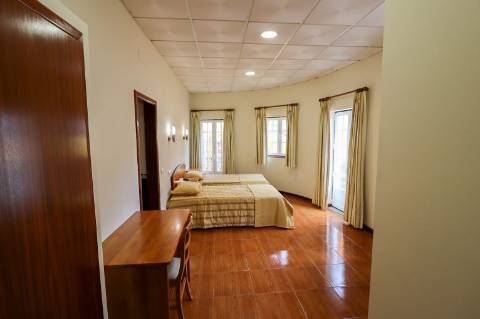 Suíte Completa disponível para arrendamento no Centro de Águeda