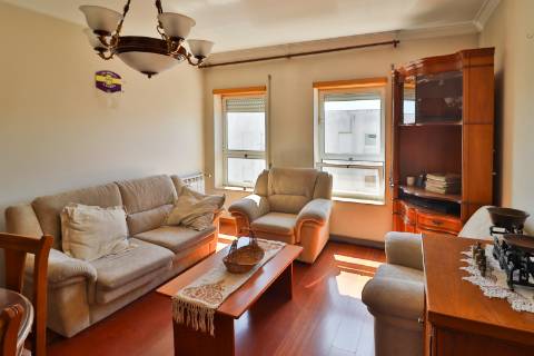 Apartamento T2 com Garagem Fechada | Recardães, Águeda