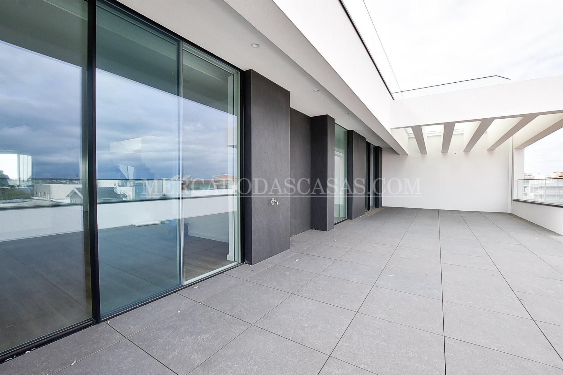Apartamento T3 com Terraço face à Ria/Mar