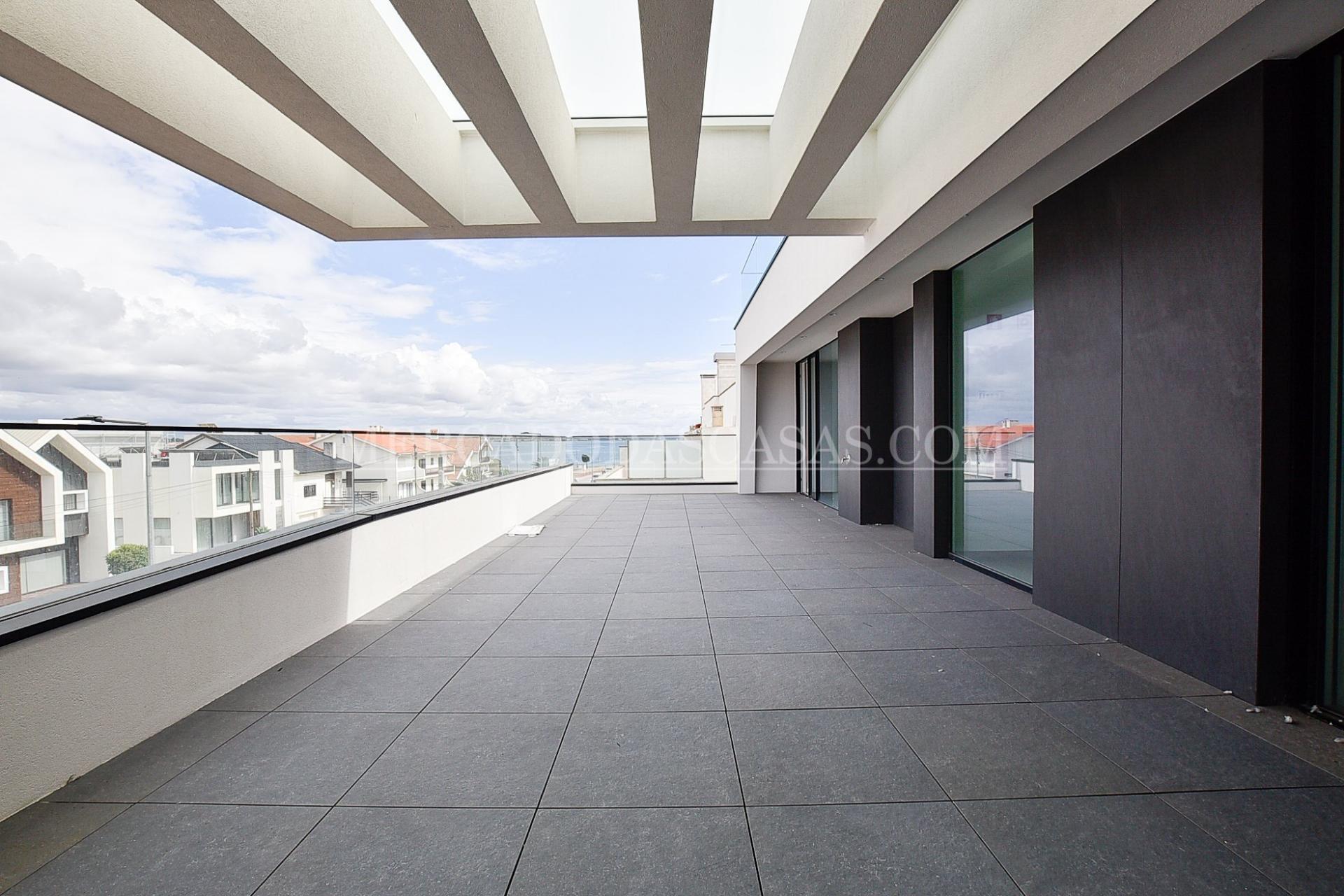 Apartamento T3 com Terraço face à Ria/Mar
