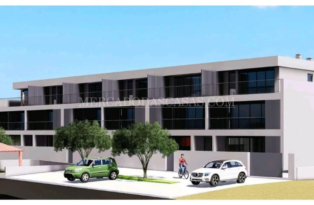 Empreendimento em Argoncilhe T2 Cobertura