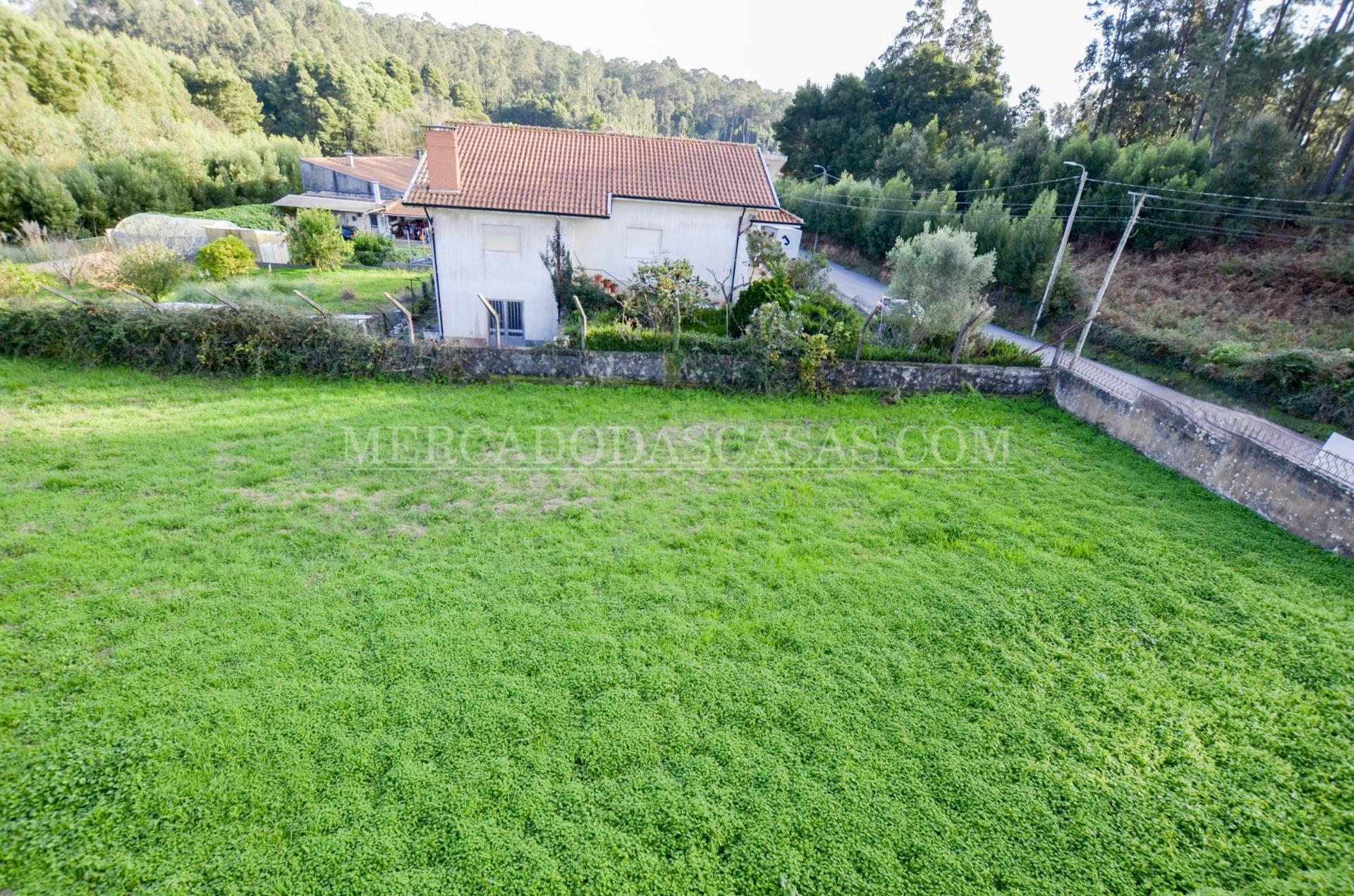 Terreno à venda em Anta - Espinho