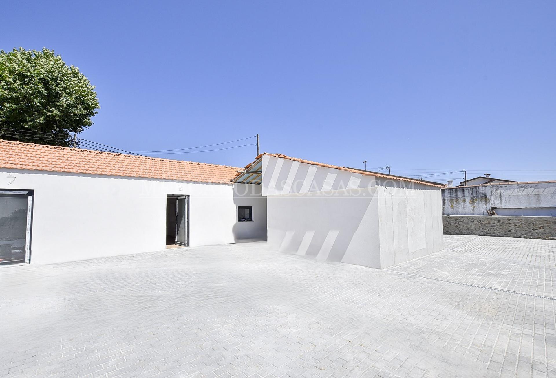 Moradia Térrea T3 com Piscina em Argoncilhe