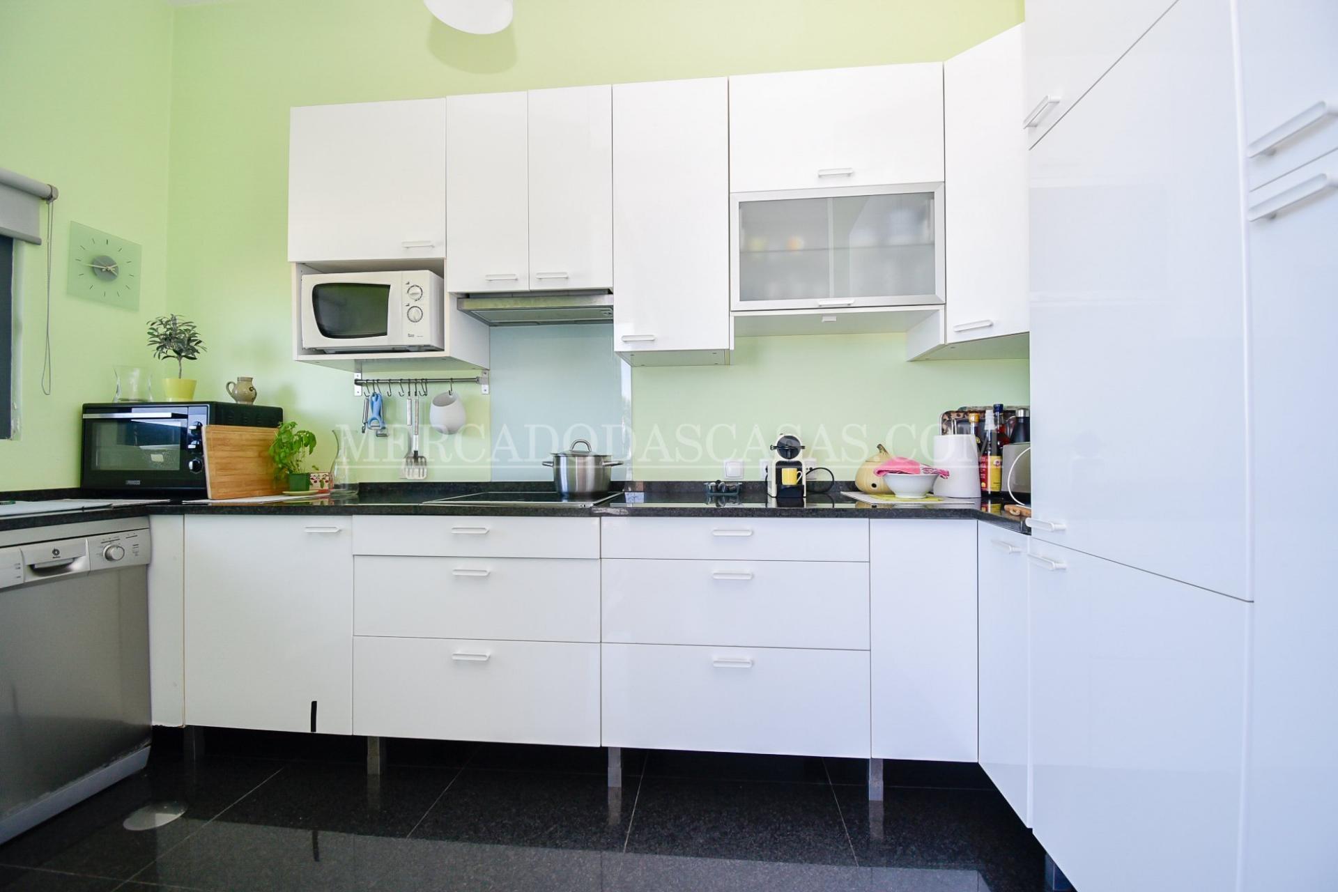 Moradia T3 Térrea com Vista Mar Incrível – Frente Mar