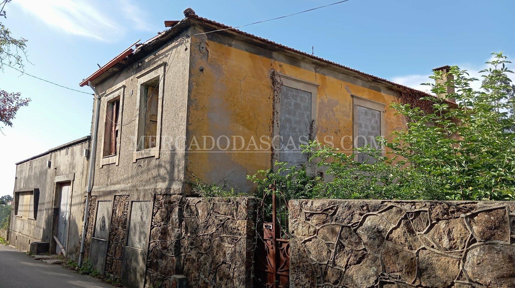Prédio para Reabilitar em Propriedade Total