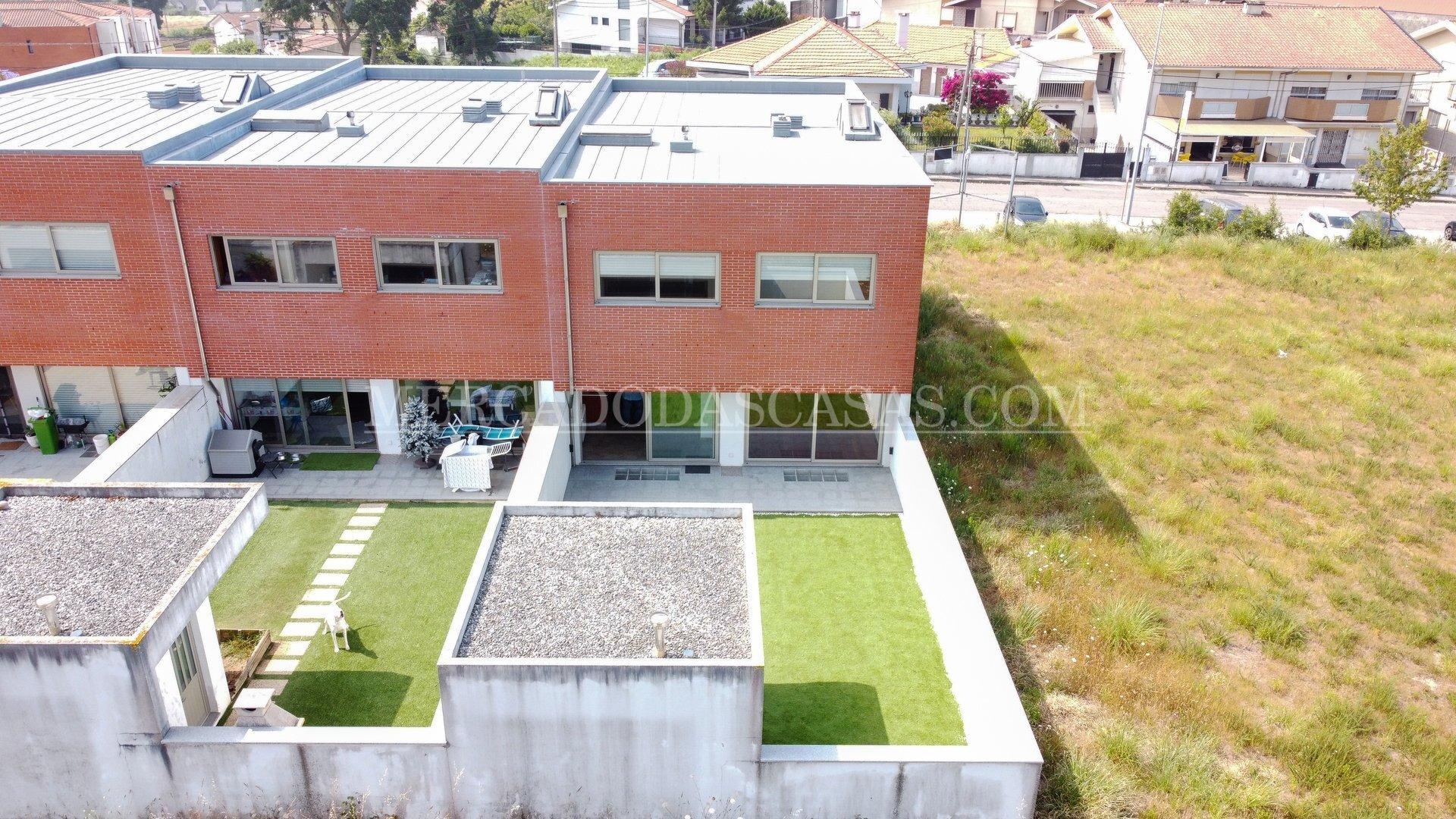 Terreno Urbano em Silvalde-Espinho