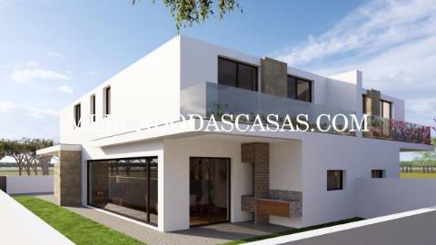 Moradia Geminada,qualidade construtiva, Santa...