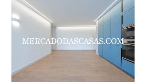 Luxuoso Apartamento T2 em pleno...