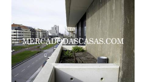 Luxuoso Apartamento T3 em pleno...