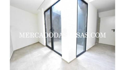 Luxuosa Moradia T3+1 inserida em...