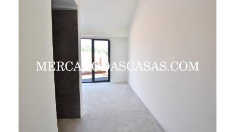 Luxuosa Moradia T3+1 inserida em...