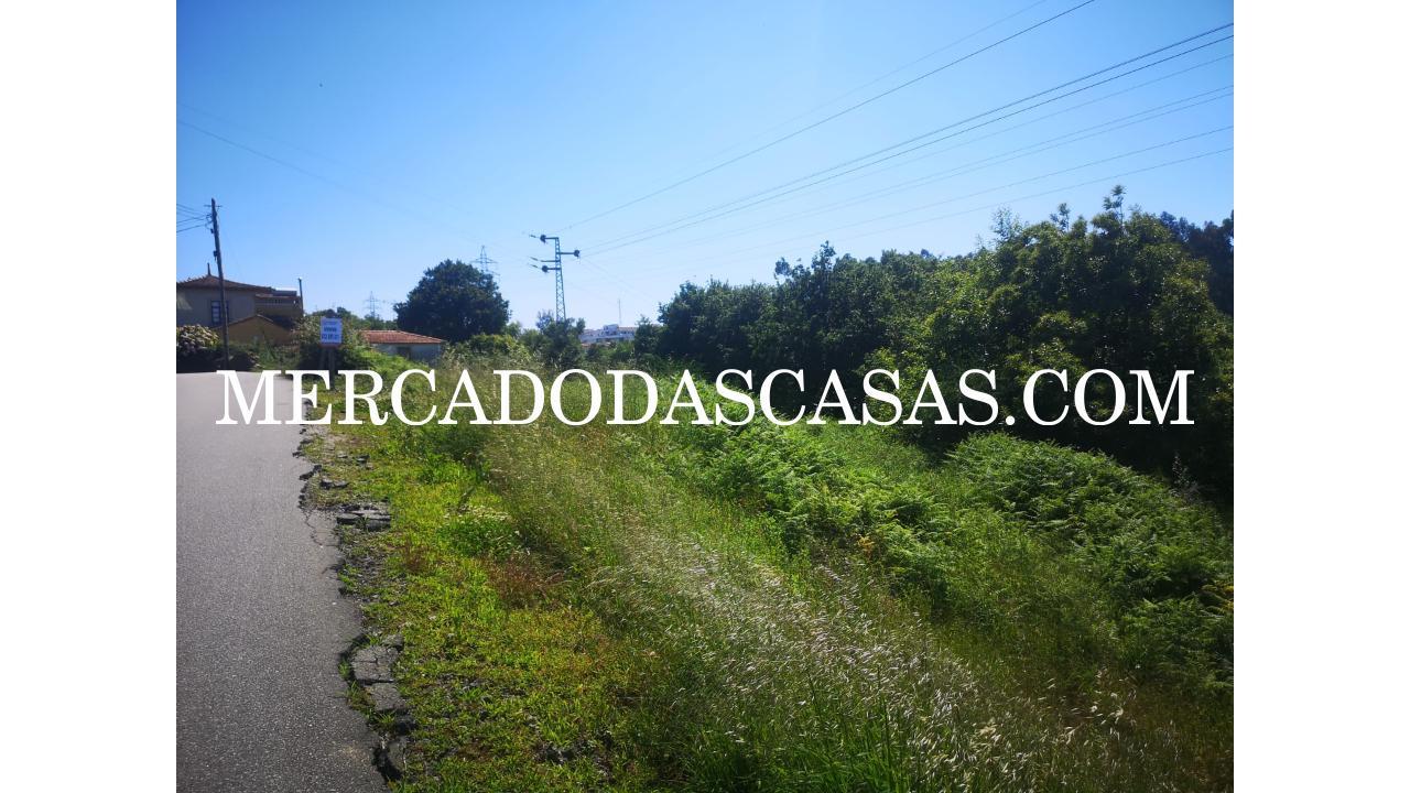 Ao comprar este Terreno está a investir num...