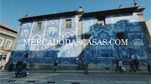 Apartamento T3
 Apartamento totalmente renovado,...