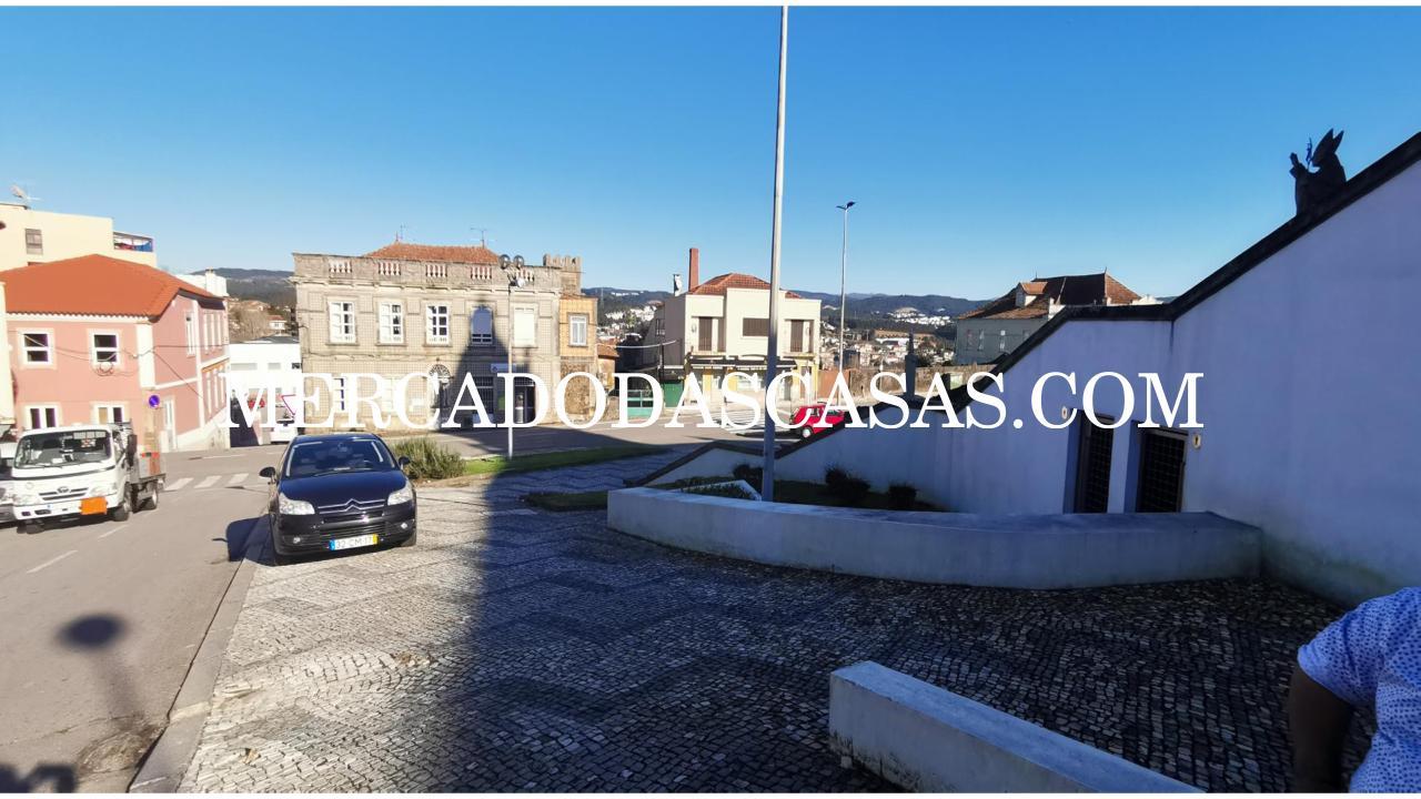 Ao adquirir este Terreno localizado em pleno...