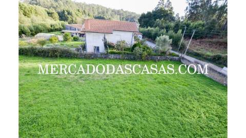 Terreno Rústico Localizado numa zona residencial...