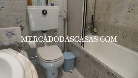 Apresentamos esta excelente Moradia T3, inserida...