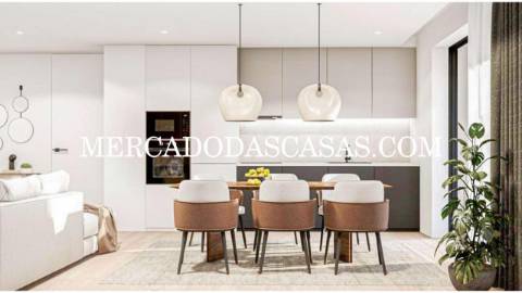 Apresentamos este magn&iacute;fico Apartamento T2...