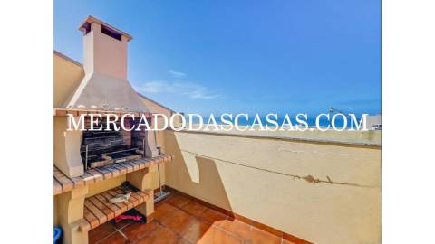 Apartamento T2+1 com Vista Mar na Praia do...