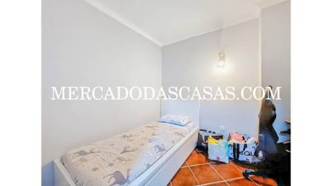 Apartamento T2+1 com Vista Mar na Praia do...