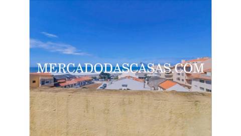 Apartamento T2+1 com Vista Mar na Praia do...